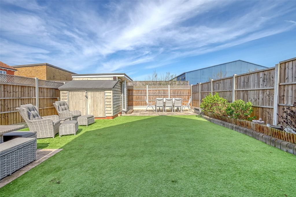 Property photo 2 of 20 Picture No. 19