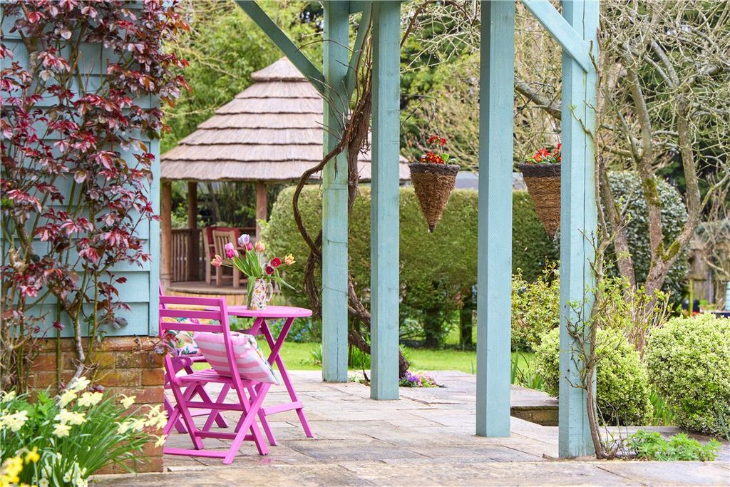 Property photo 2 of 16 Picture No. 30