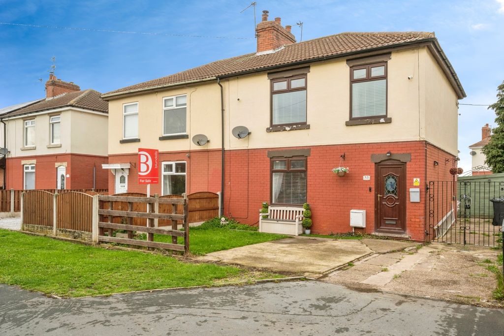 Property photo 2 of 17 Front