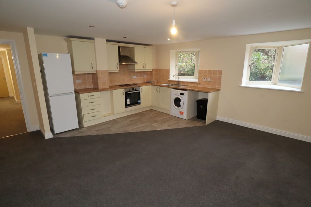 Property photo 3 of 8