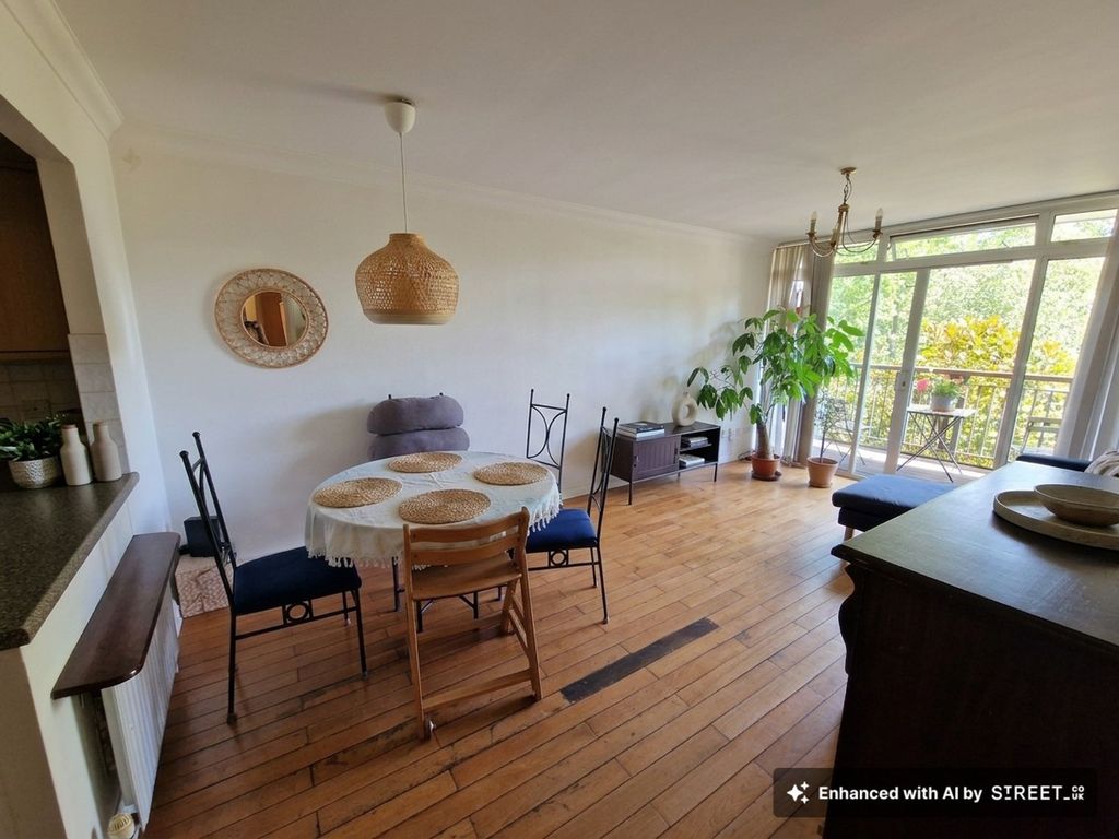 Property photo 1 of 31