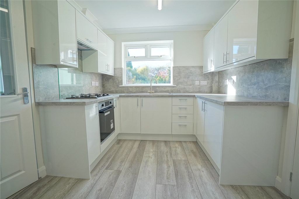 Property photo 3 of 18 Picture No. 13