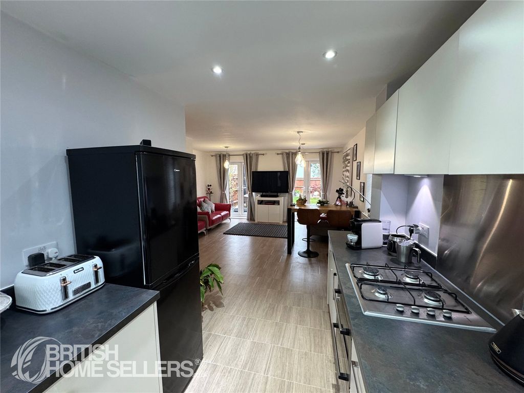 Property photo 2 of 33 Picture No. 08