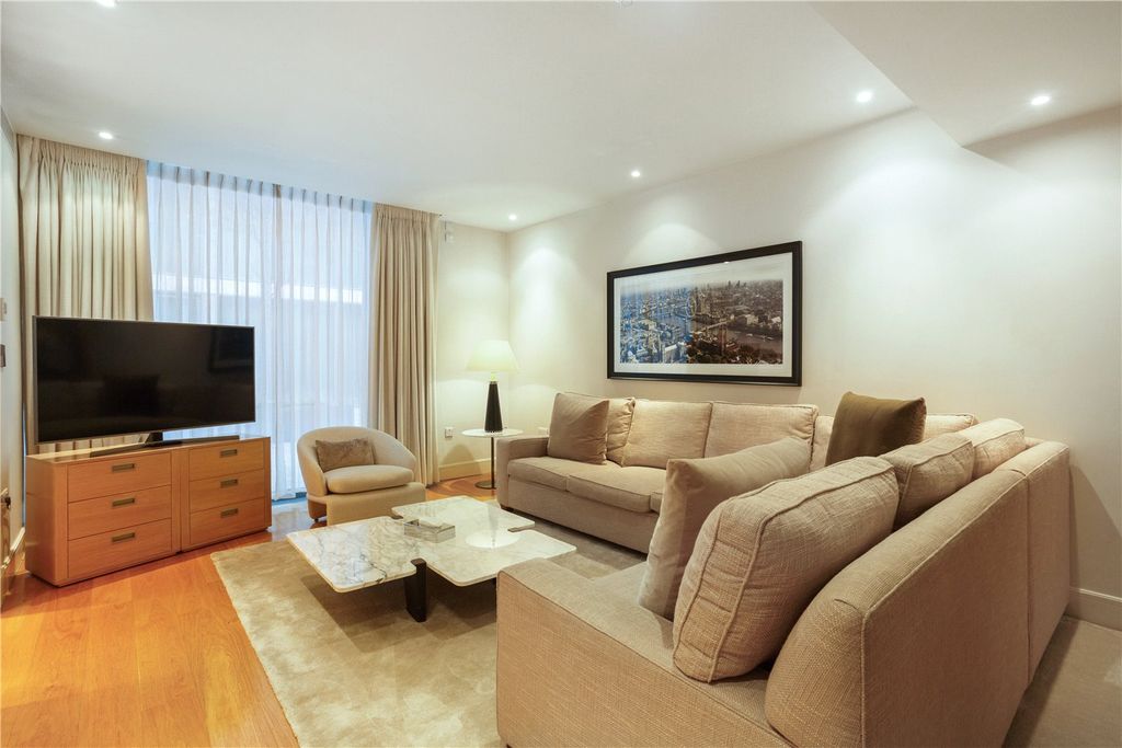 Property photo 2 of 9 Picture No. 04