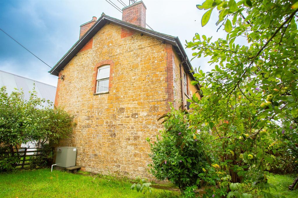 Property photo 2 of 14 Derb7313.Jpg