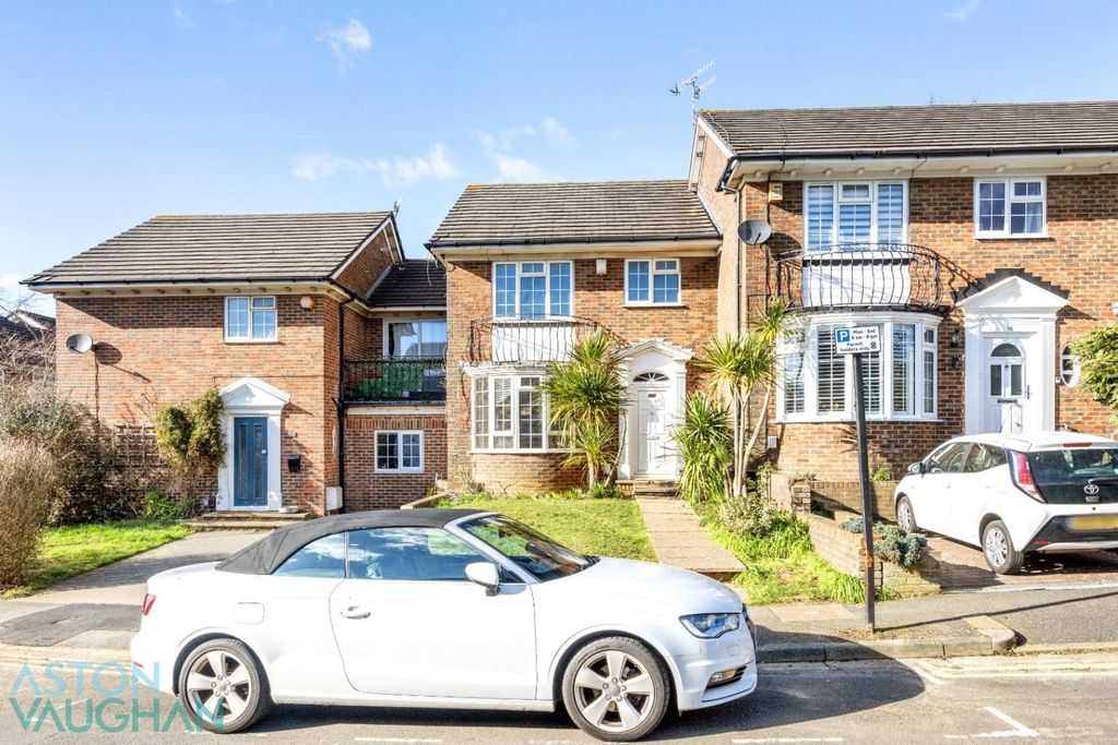 Property photo 1 of 18 4700930