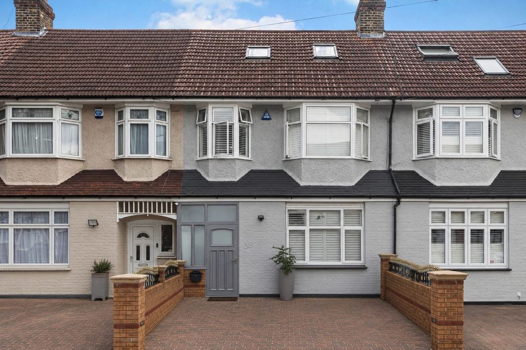 Property photo 1 of 25 1000062576