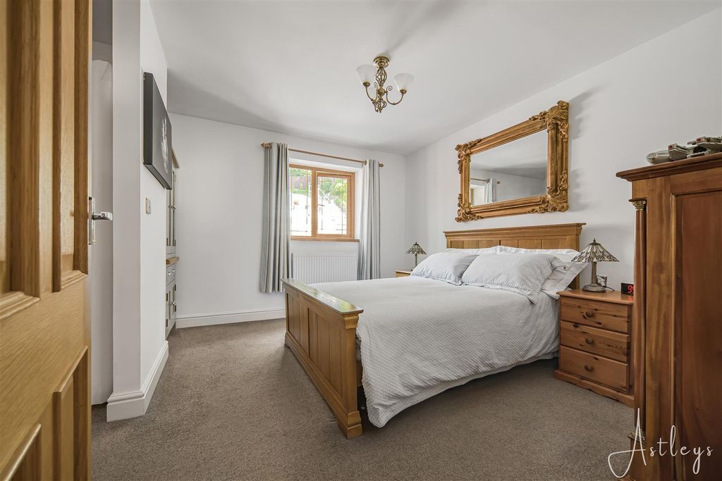Additional image 13 of 3 bed detached house for saleBack Drive Skewen, Neath SA10