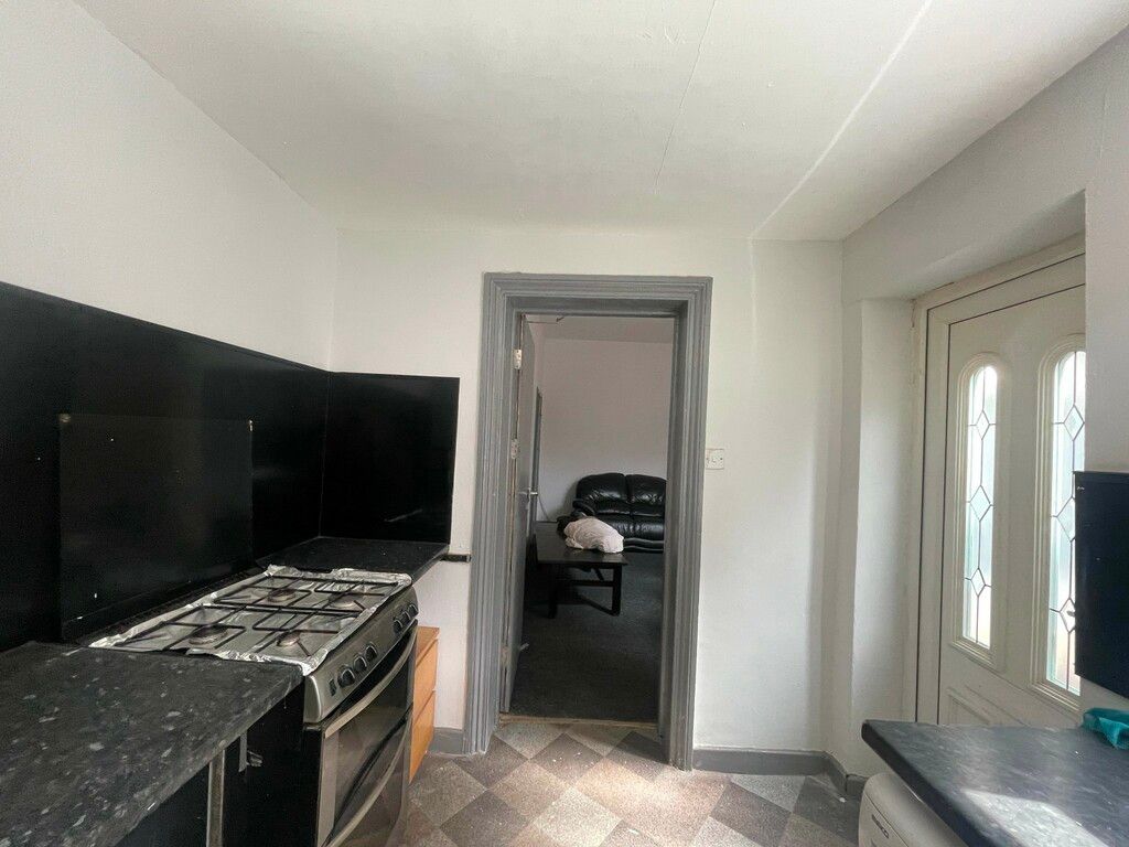 Property photo 2 of 4