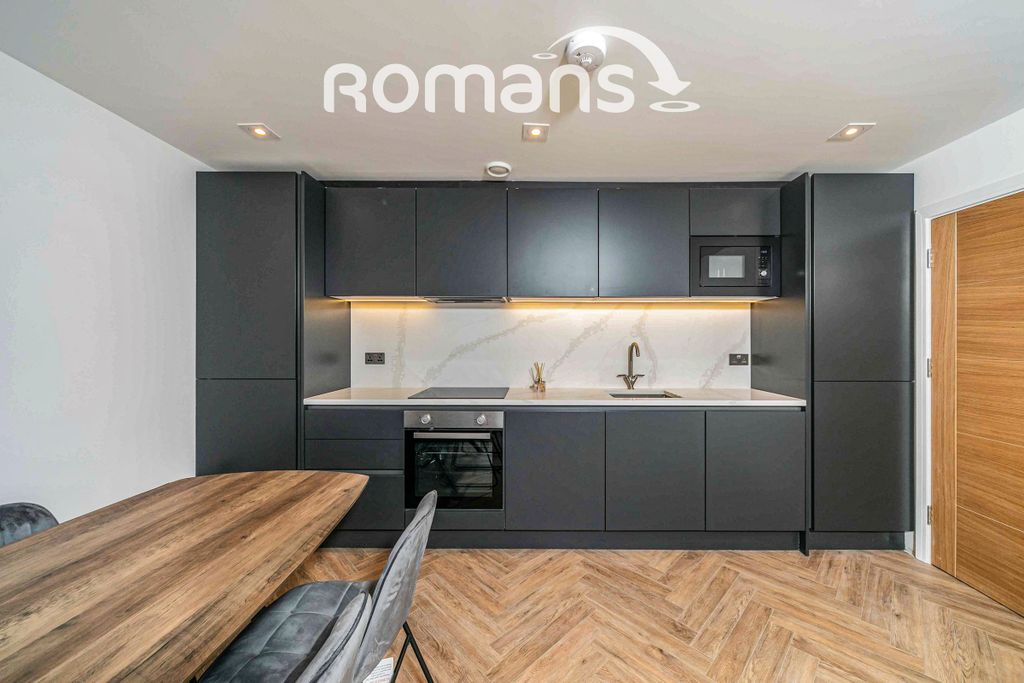 Property photo 3 of 12 5c0c658F-c968-Ed11-8