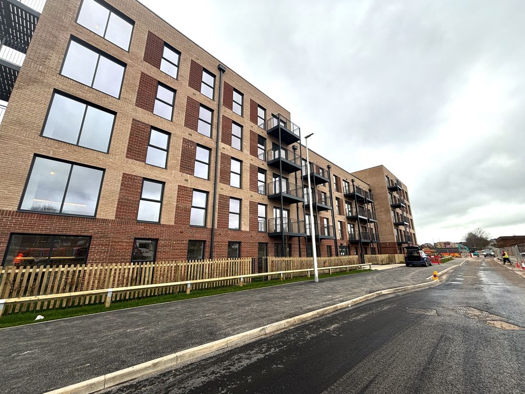 Property photo 1 of 11 Front