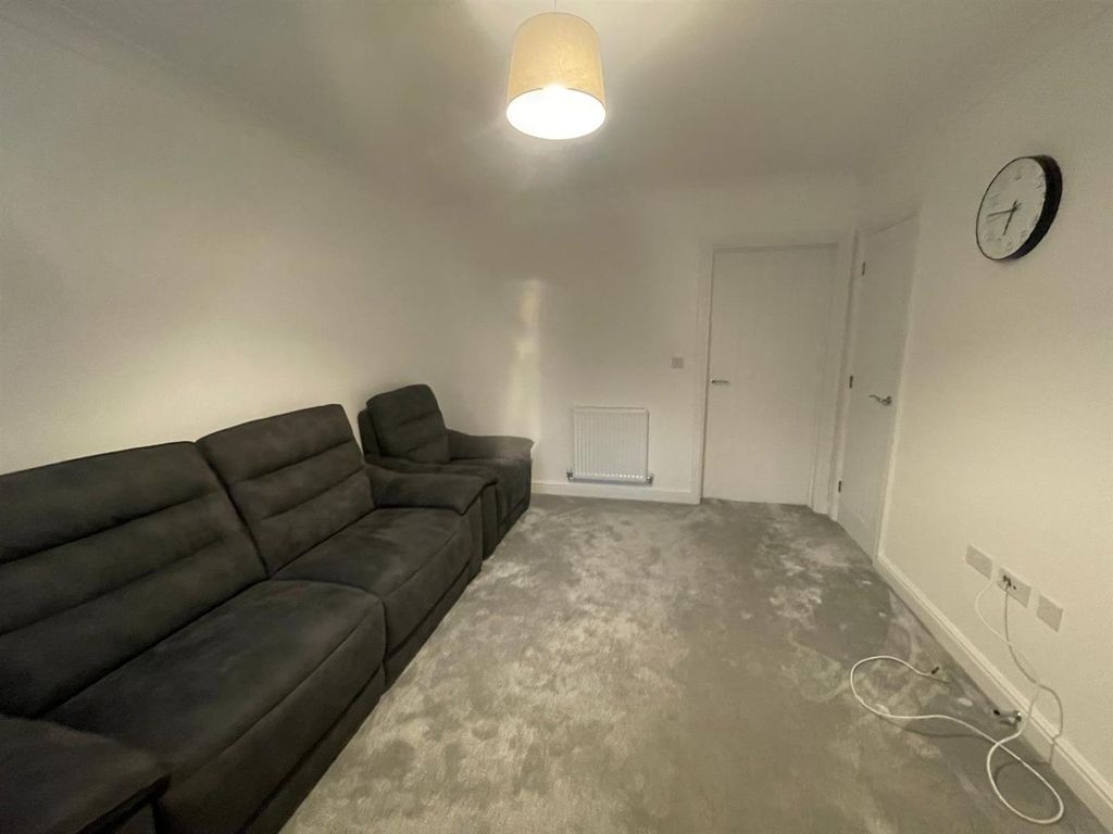 Property photo 3 of 15 Ade35Bbf-Cb43-4E97-8550-447288E56d9A.Jpg