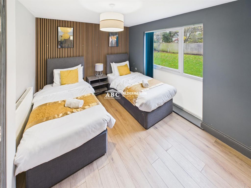 Property photo 2 of 8 Cam03215G0-Pr0097-Still001.Jpg