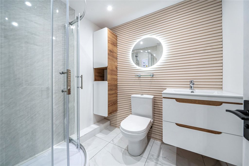 Property photo 3 of 15 Picture No. 05