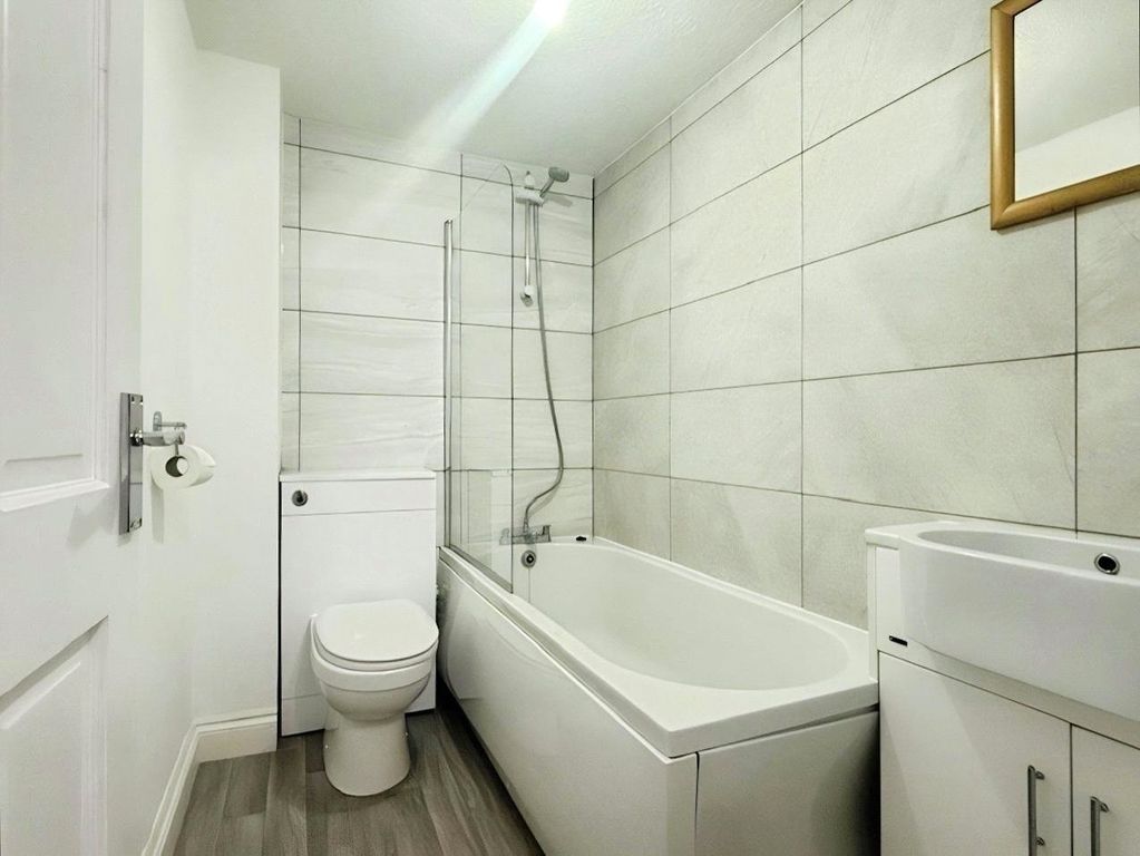 Property photo 3 of 10 Picture No. 06