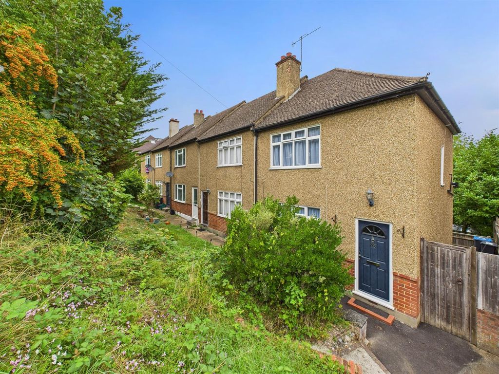 Property photo 1 of 20 Cam02885G0-Pr0471-Still015.Jpg