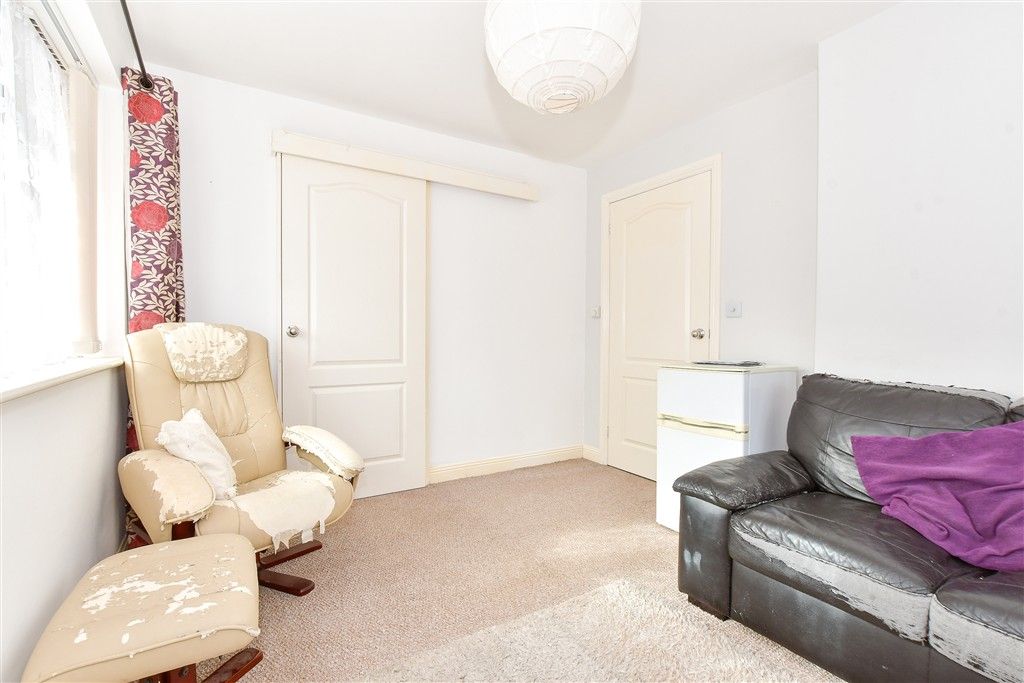 Property photo 2 of 10 Lounge