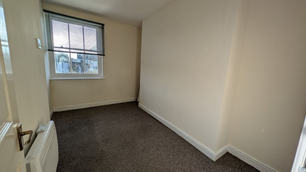 Property photo 3 of 4 Picture 3