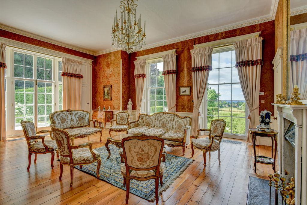 Property photo 2 of 21 Image