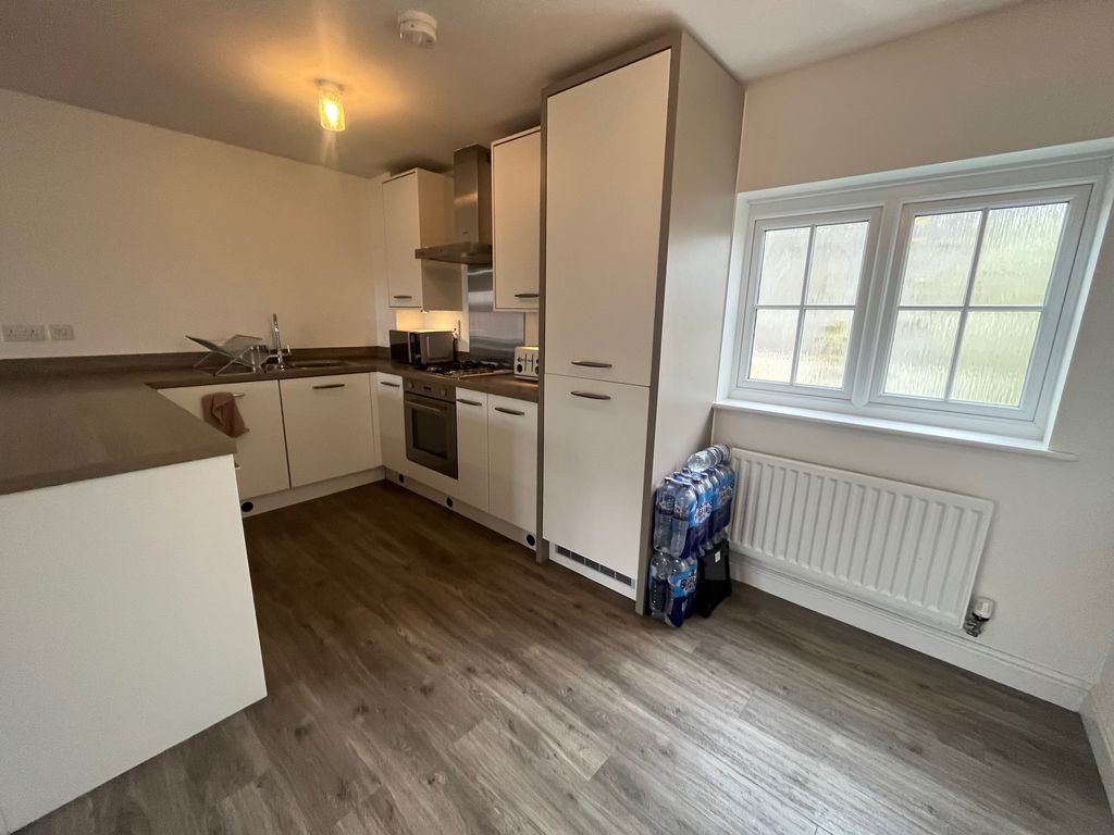 Property photo 3 of 4 Kitchen