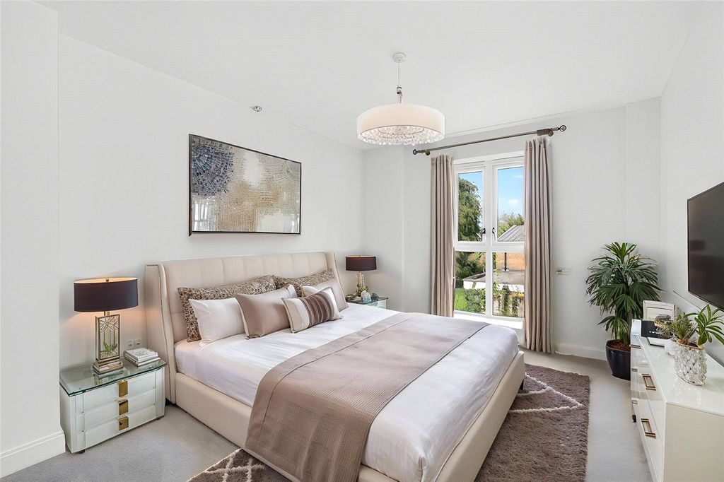 Property photo 3 of 22 Picture No. 01