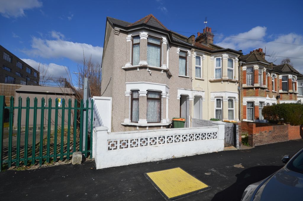 Property photo 1 of 9 1