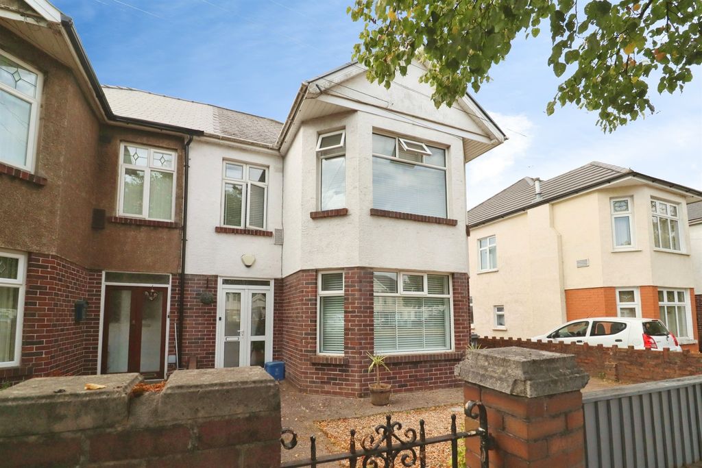 Property photo 1 of 30