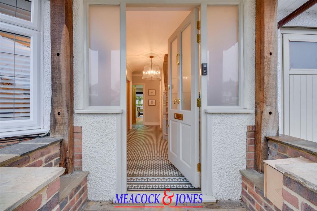 Property photo 3 of 36 Dsc_5727-Dsc_5731.Jpg