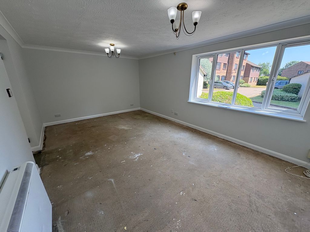 Property photo 3 of 8