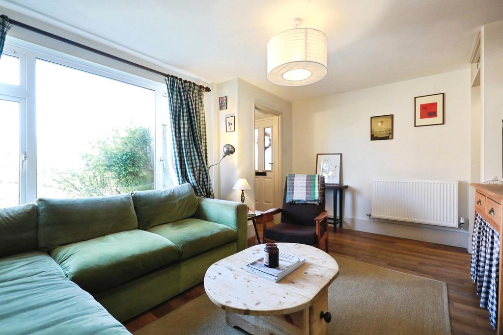 Property photo 3 of 16 Pbox-Img.Jpg