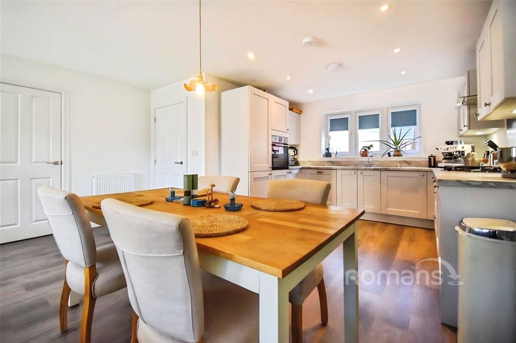 Property photo 3 of 19 Picture No. 03