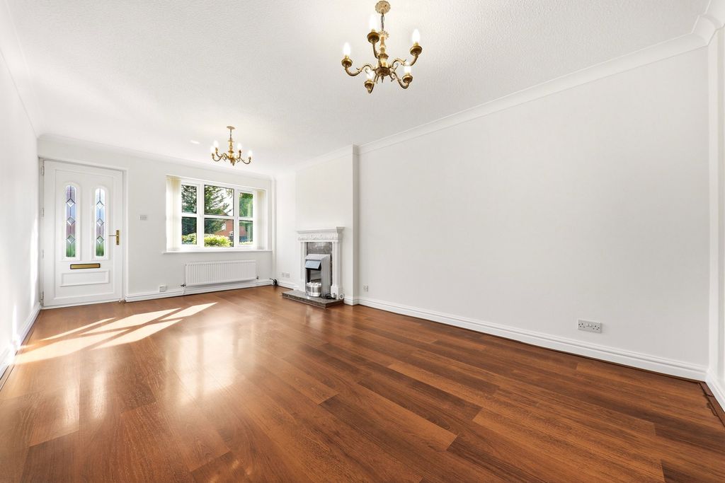 Property photo 3 of 19