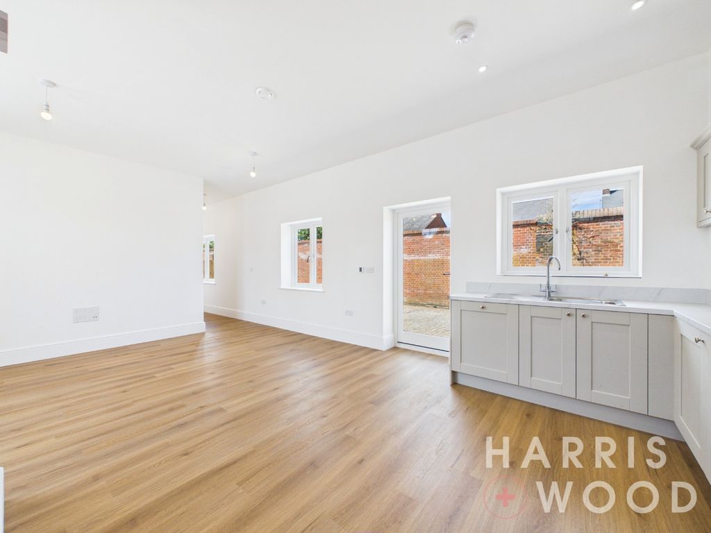 Property photo 3 of 22 5255713