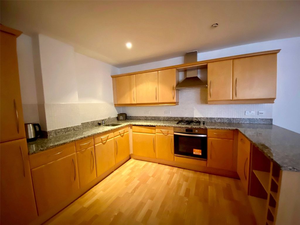 Property photo 2 of 14 Picture No. 27