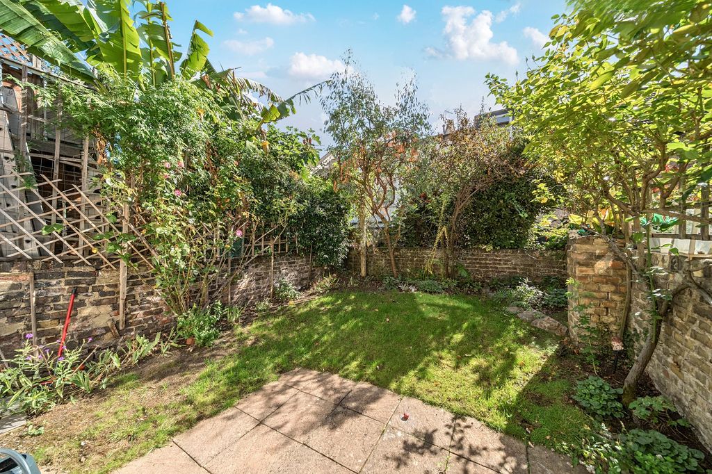 Property photo 2 of 10