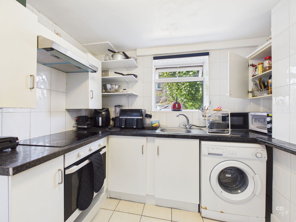 Property photo 2 of 11 Photo 4