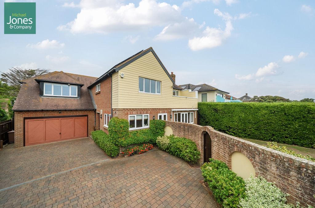 Property photo 2 of 40 External