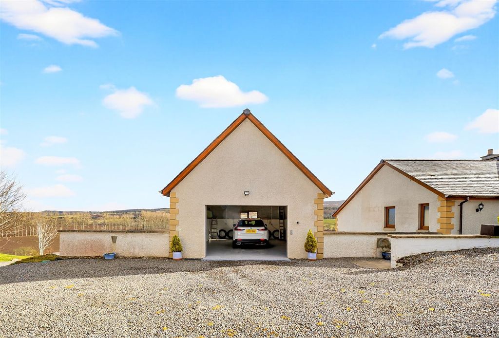 Additional image 19 of 5 bed detached house for saleDoura Lodge, Little Cantray, Culloden Moor, Inverness. IV2