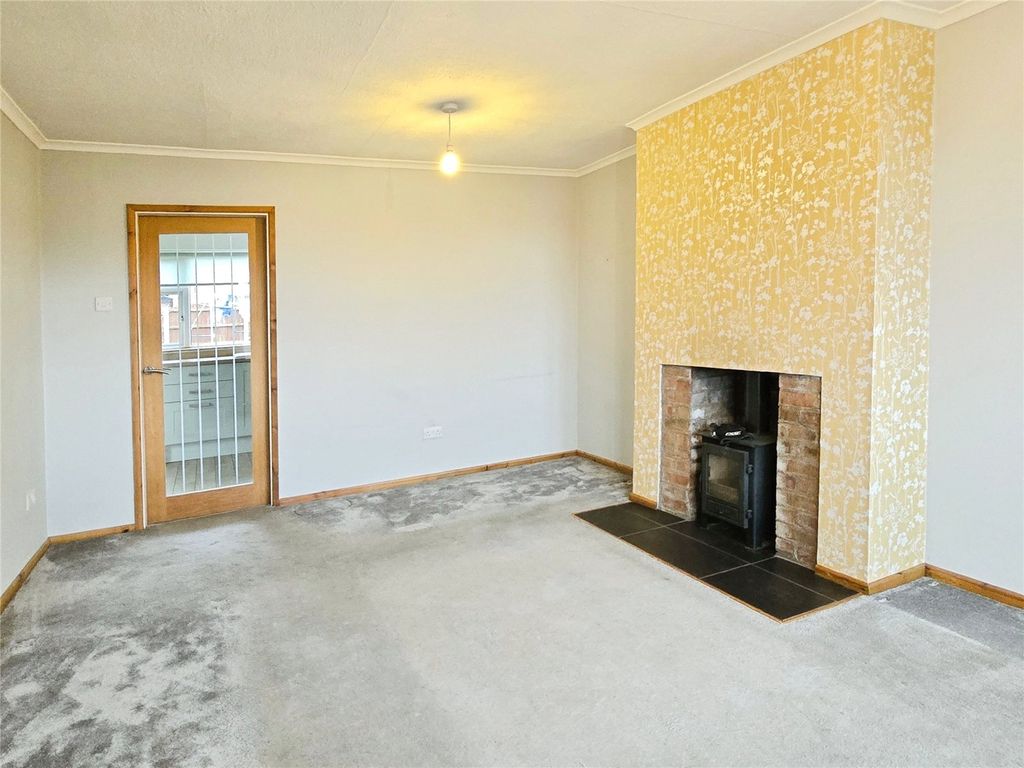 Property photo 2 of 11 Living Room