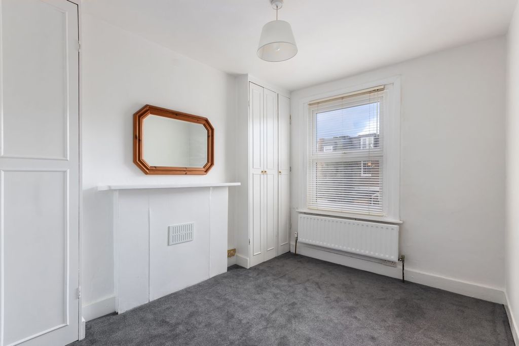 Property photo 3 of 7