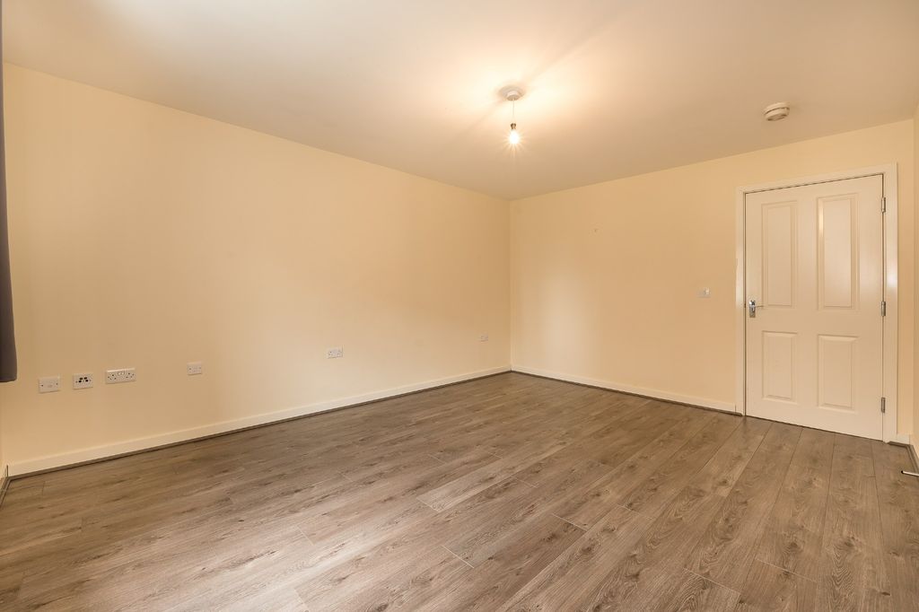 Property photo 3 of 13 2226364