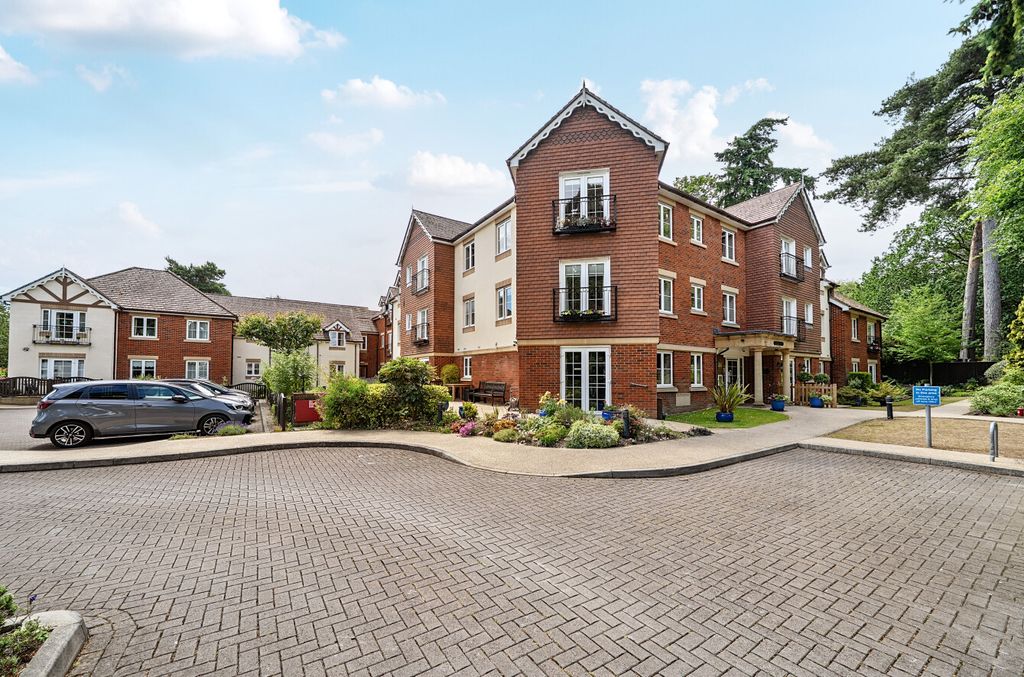 Property photo 1 of 20 1477609-7-6A29654...
