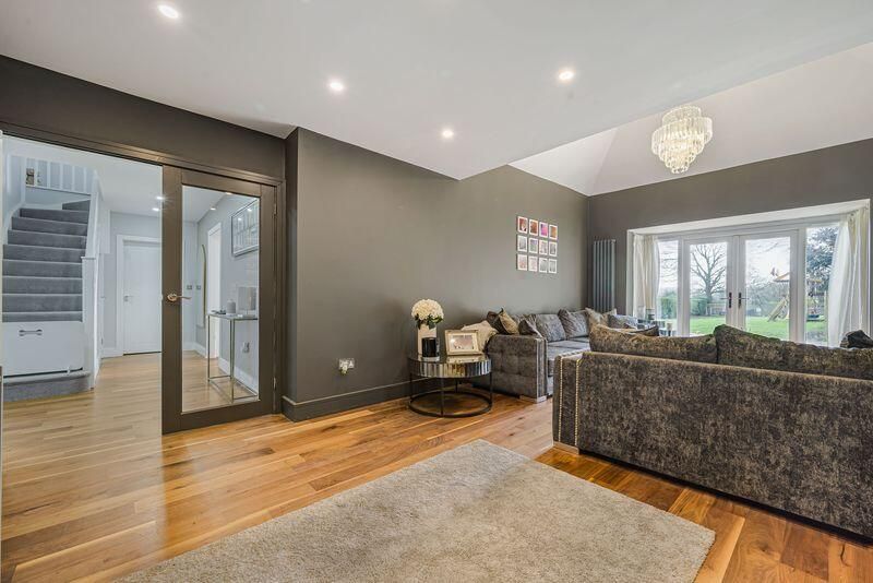 Property photo 3 of 21 Reception Room