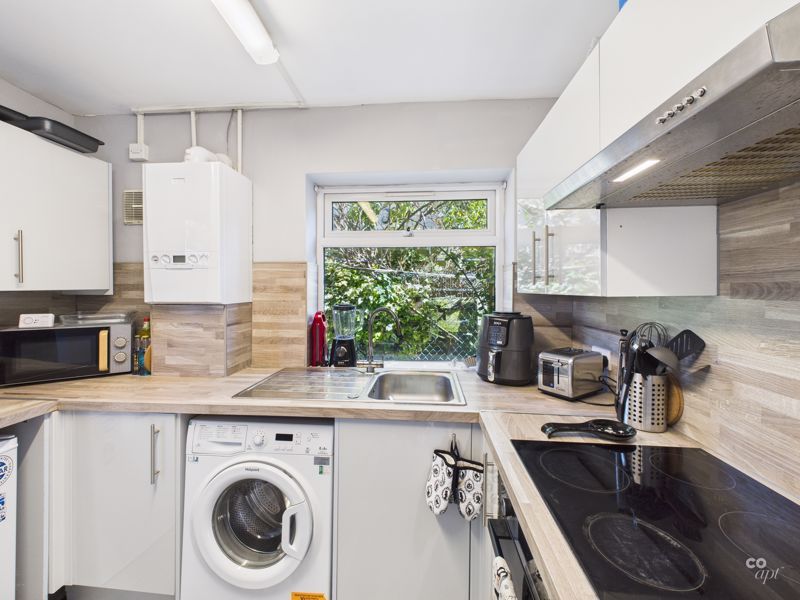 Property photo 2 of 11 Photo 12