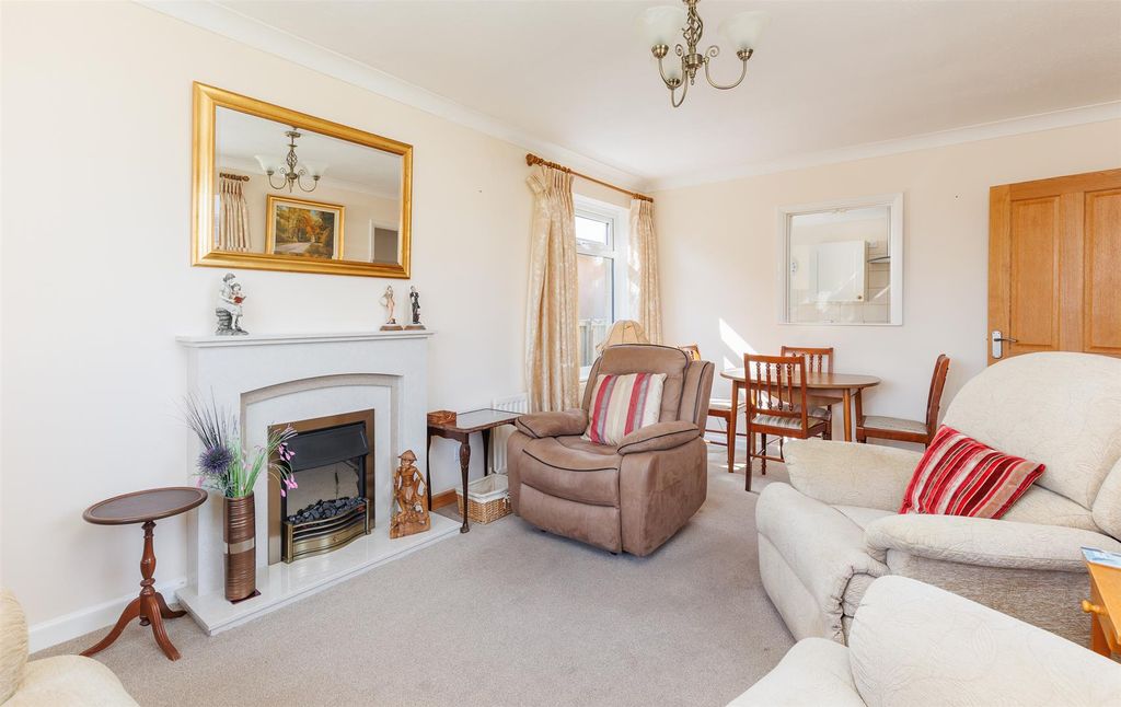 Property photo 2 of 24 6.Jpg