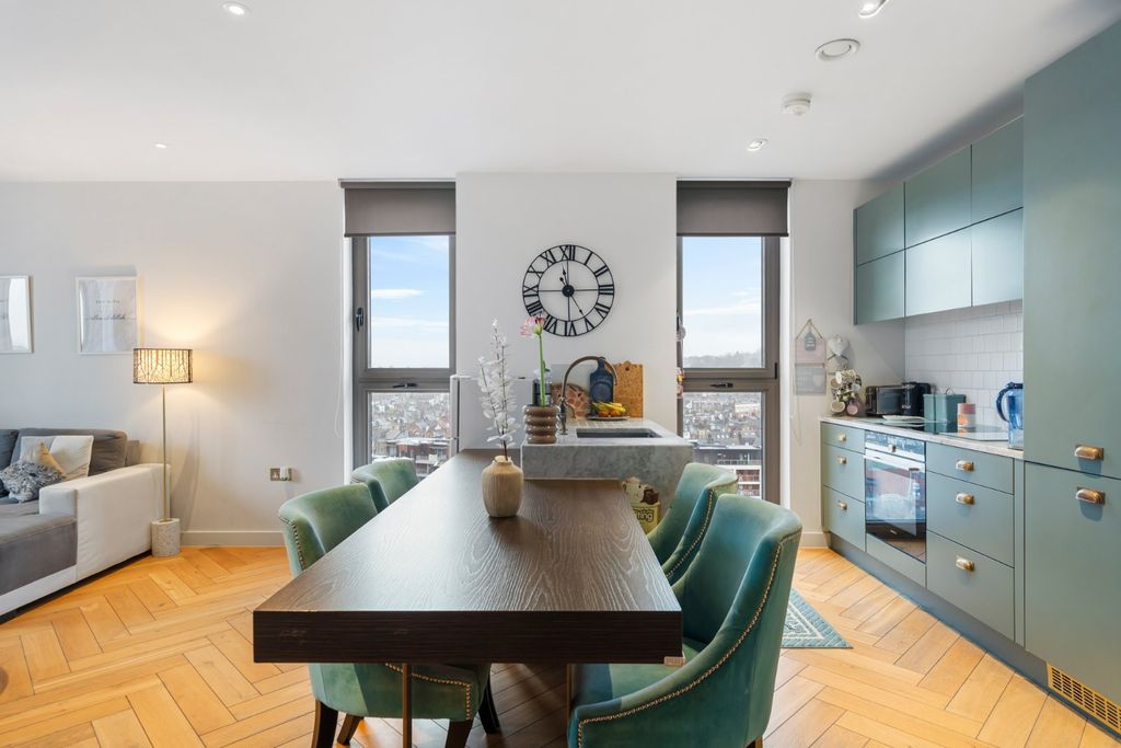 Property photo 3 of 12 Picture No. 10