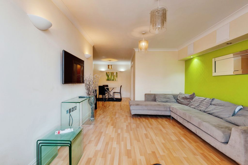 Property photo 3 of 15 Photography