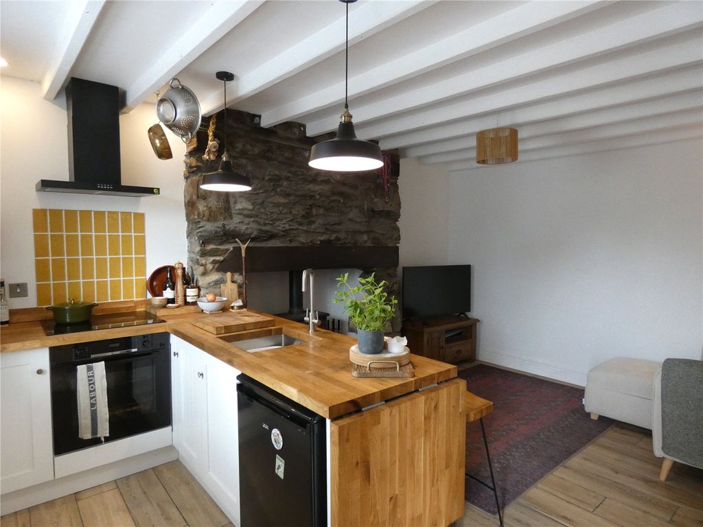 Property photo 2 of 15 Picture No. 01