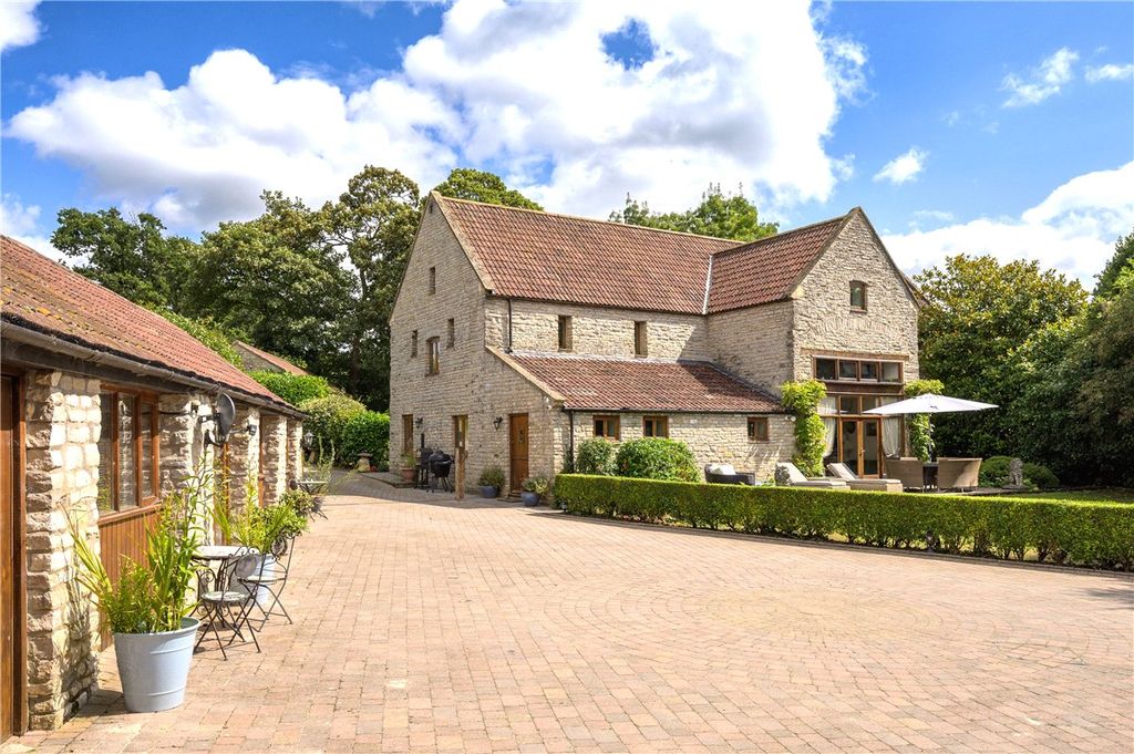 Property photo 1 of 25 Main House &amp; Cotta