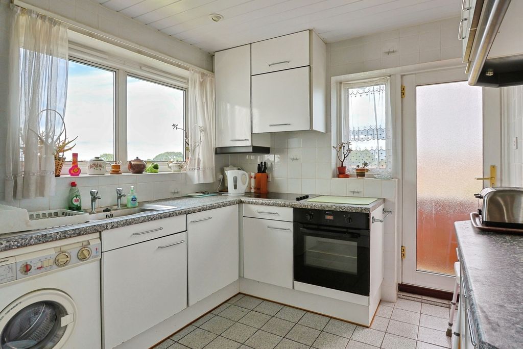 Property photo 2 of 19 Pbox-Img.Jpg